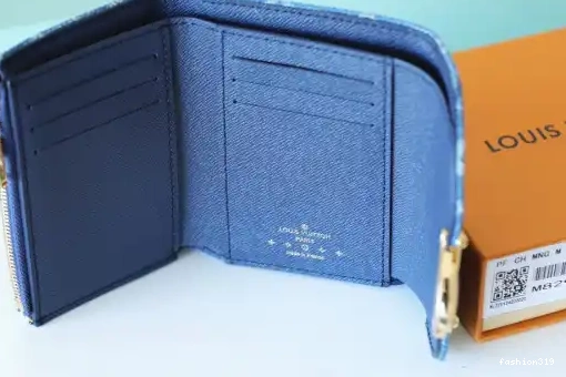 Vuitton VICTORINE Wallet Louis 0324